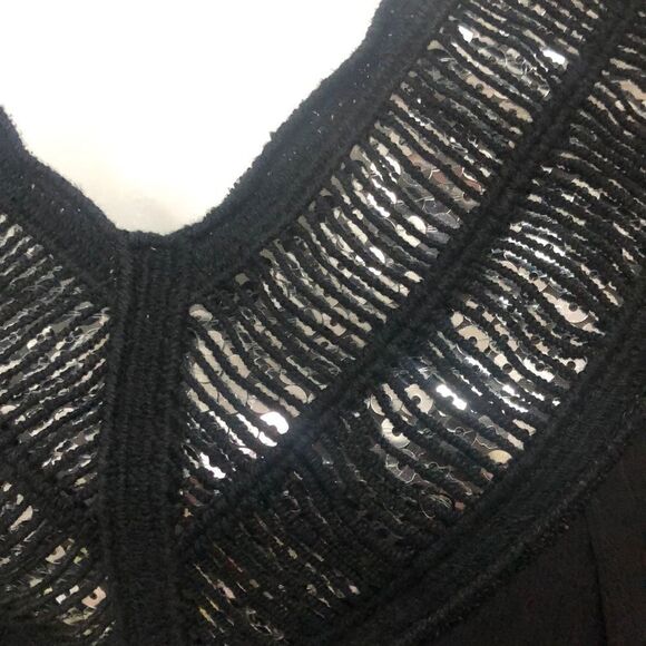 Guess black sequined pleated top - Picture 2 of 6